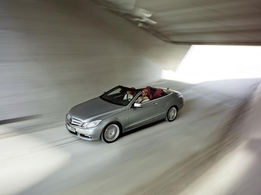  Mercedes-Benz E-Class Cabriolet 2011 года  (фото 43 из 108)